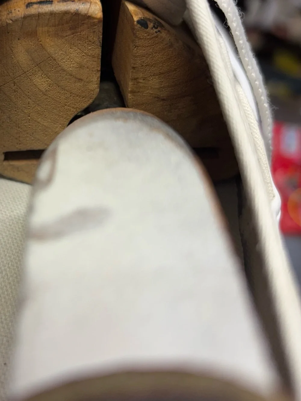 White Vans sneakers #skateboarding #classic size women’s 10 good condition